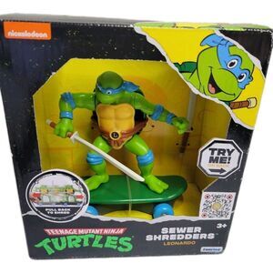 Teenage Mutant Ninja Turtles Sewer Shredders Leonardo  Skateboard New